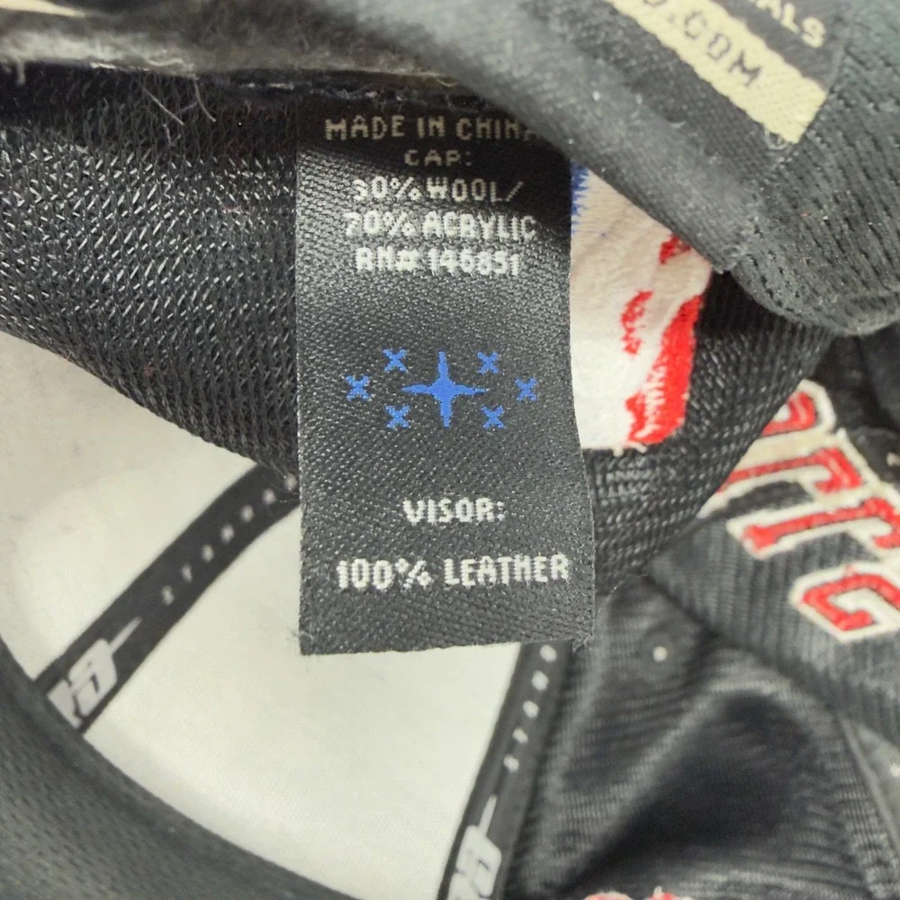 Pro Standard Chicago Bulls Snapback Hat Leather Brim Black Red - Picture 8 of 10